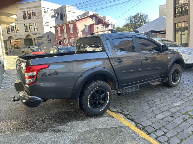 L200 TRITON 2.4 OUTDOOR GLX 4X4 CD 16V DIESEL 4P MANUAL - 2021 - GARIBALDI