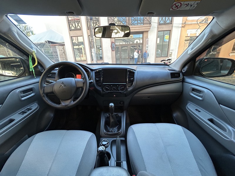 L200 TRITON 2.4 OUTDOOR GLX 4X4 CD 16V DIESEL 4P MANUAL - 2021 - GARIBALDI