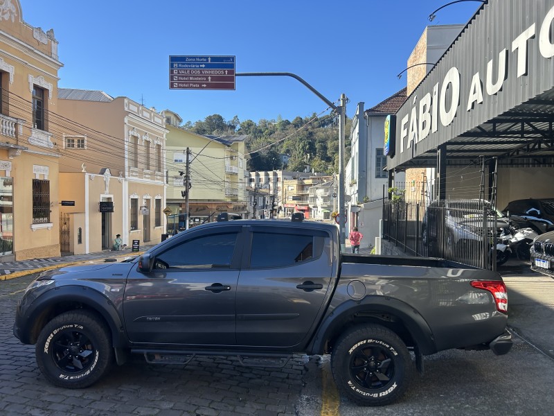 l200 triton 2.4 outdoor glx 4x4 cd 16v diesel 4p manual 2021 garibaldi
