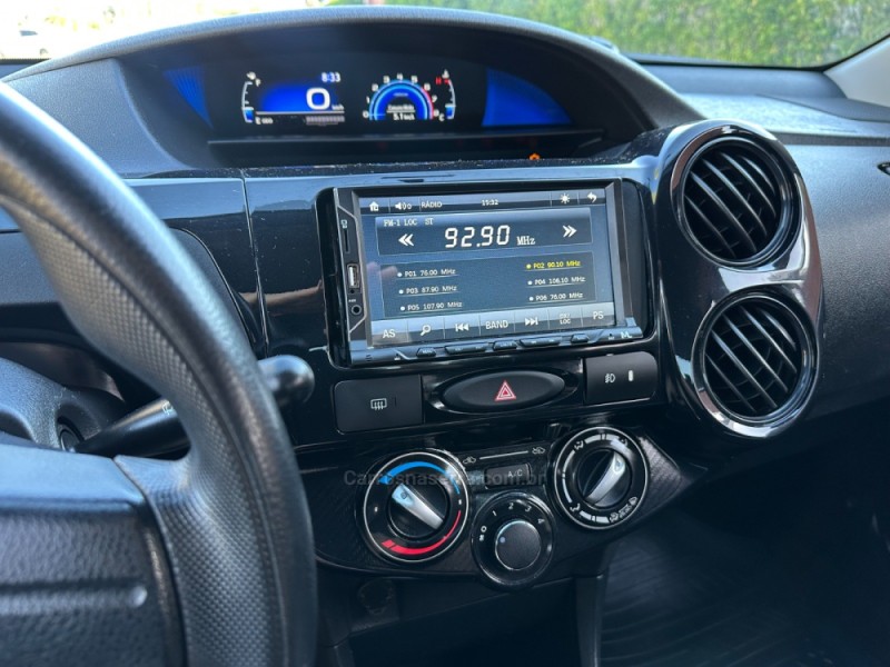 ETIOS 1.5 X SEDAN 16V FLEX 4P MANUAL - 2017 - SãO LEOPOLDO