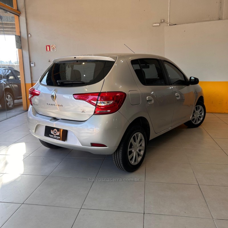 SANDERO 1.0 LIFE 12V FLEX 4P MANUAL - 2021 - SAPUCAIA DO SUL