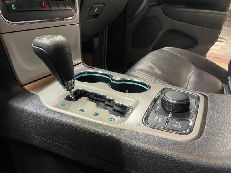 GRAND CHEROKEE 3.6 V6 LAREDO 4WD GASOLINA 4P AUTOMÁTICO - 2012 - CAXIAS DO SUL