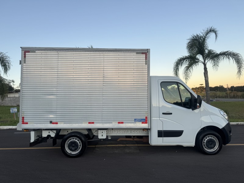 MASTER 2.3 DCI CHASSI CABINE L2H1 16V DIESEL 2P MANUAL - 2022 - CARLOS BARBOSA