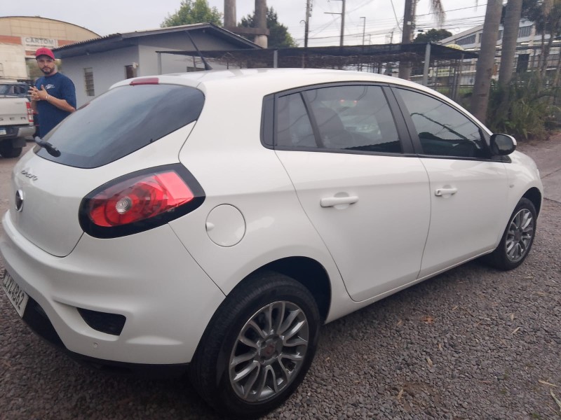 BRAVO 1.8 ESSENCE 16V FLEX 4P AUTOMATIZADO - 2016 - CAXIAS DO SUL