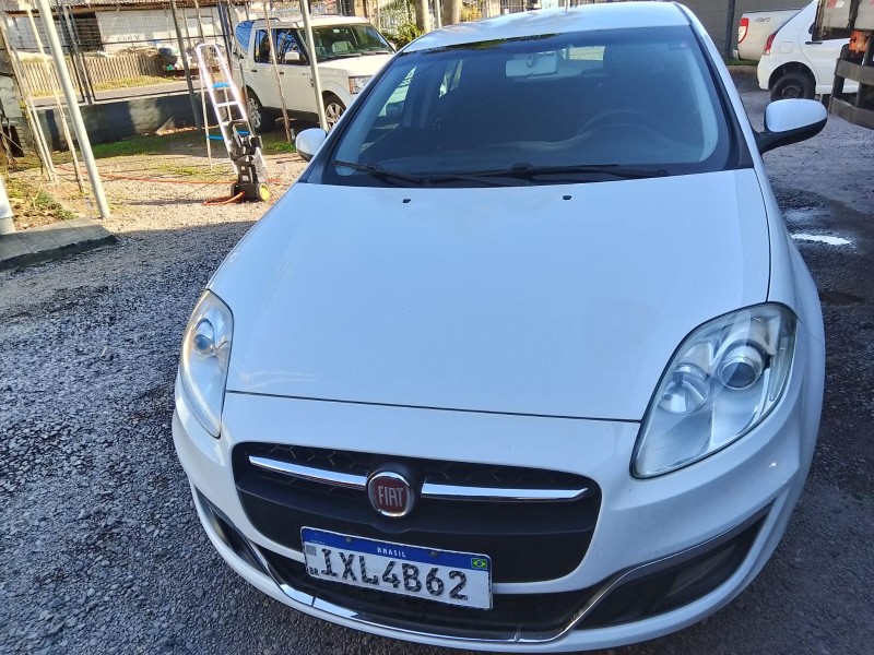 bravo 1.8 essence 16v flex 4p automatizado 2016 caxias do sul