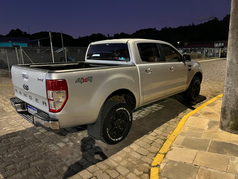 RANGER 3.2 XLT 4X4 CD 20V DIESEL 4P AUTOMÁTICO - 2013 - CAXIAS DO SUL