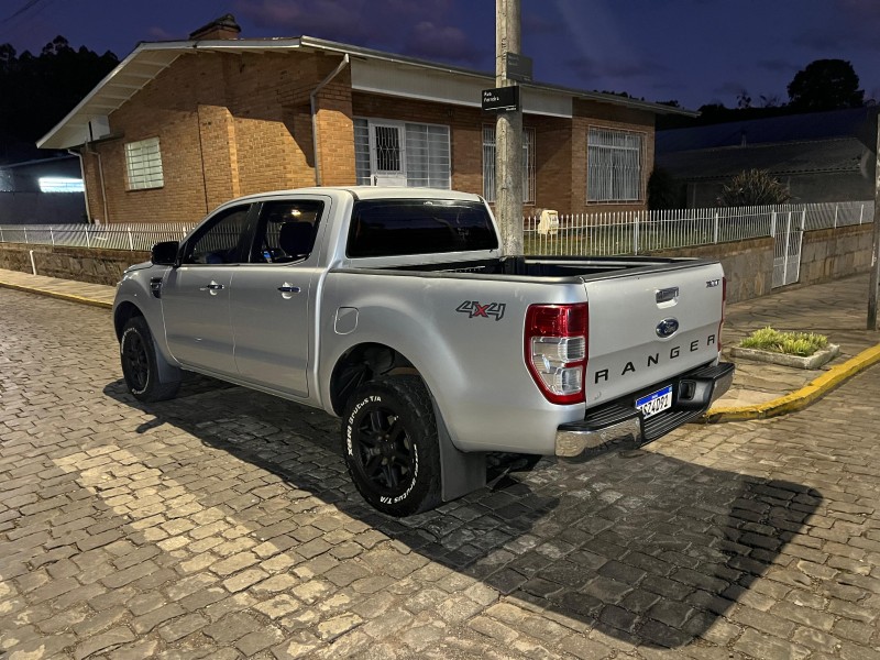 RANGER 3.2 XLT 4X4 CD 20V DIESEL 4P AUTOMÁTICO - 2013 - CAXIAS DO SUL