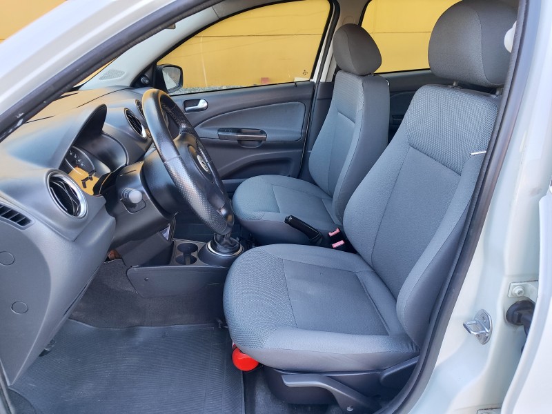 GOL 1.0 MI TREND 8V FLEX 4P MANUAL - 2009 - FARROUPILHA