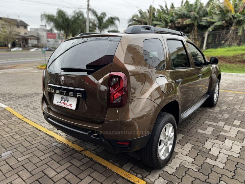DUSTER 1.6 EXPRESSION 4X2 16V FLEX 4P MANUAL - 2016 - FELIZ