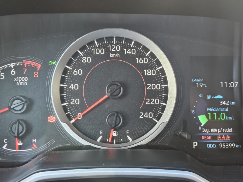COROLLA 2.0 XEI 16V FLEX 4P AUTOMÁTICO - 2021 - CAXIAS DO SUL