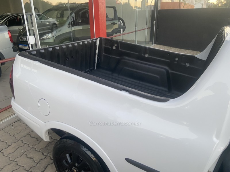 CORSA 1.6 MPFI GL 8V GASOLINA 2P MANUAL - 1997 - NOVA PRATA