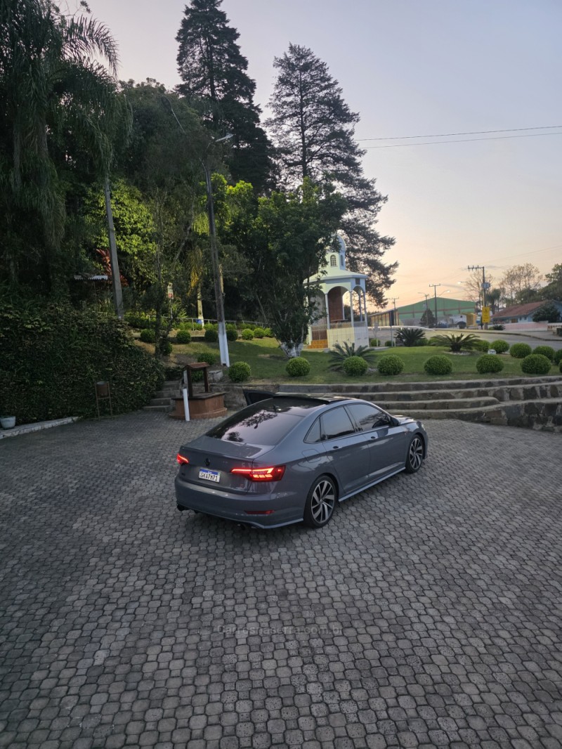 JETTA 2.0 16V TSI GLI 350 GASOLINA 4P AUTOMÁTICO - 2019 - CAXIAS DO SUL