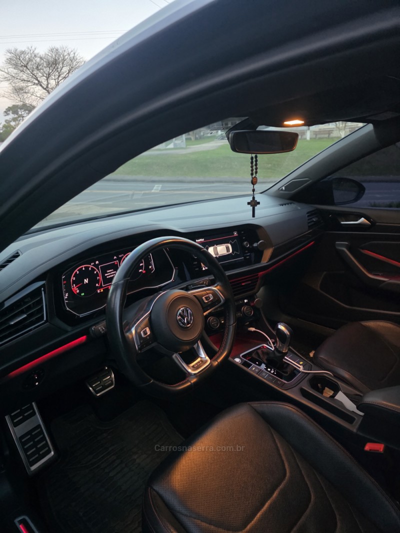 JETTA 2.0 16V TSI GLI 350 GASOLINA 4P AUTOMÁTICO - 2019 - CAXIAS DO SUL