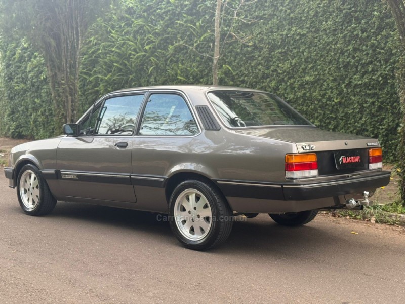 CHEVETTE 1.6 SL/E 8V GASOLINA 2P MANUAL - 1989 - CAMPO BOM