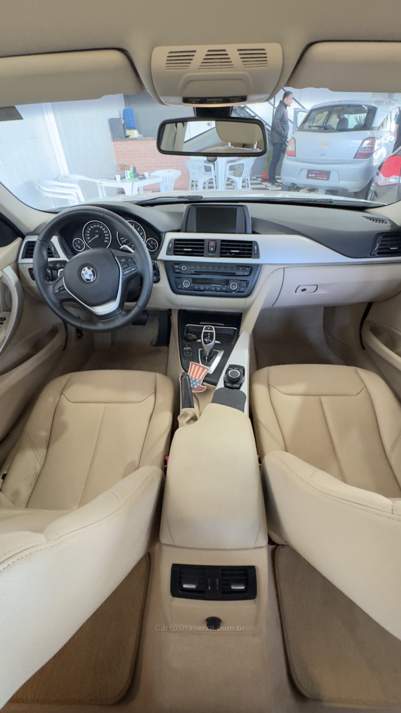 320I 2.0 16V TURBO ACTIVE FLEX 4P AUTOMÁTICO - 2015 - MONTENEGRO