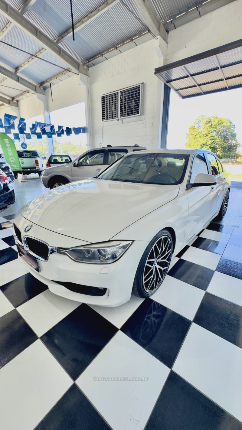 320i 2.0 16v turbo active flex 4p automatico 2015 montenegro