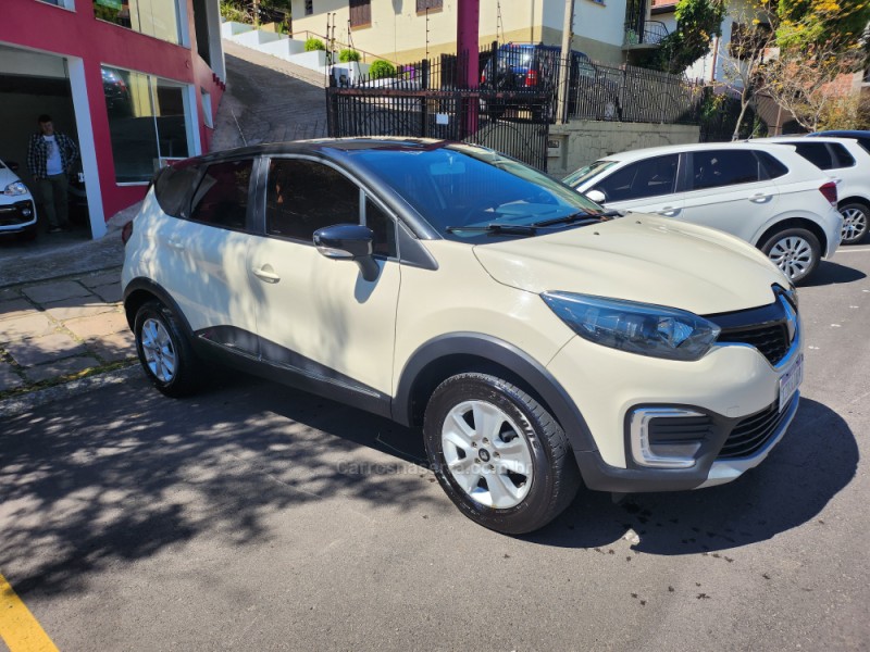 CAPTUR 1.6 16V FLEX INTENSE AUTOMÁTICO - 2019 - VERANóPOLIS