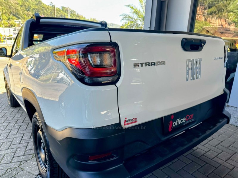 STRADA 1.4 EVO FREEDOM CS 8V FLEX 2P MANUAL - 2022 - TRêS COROAS