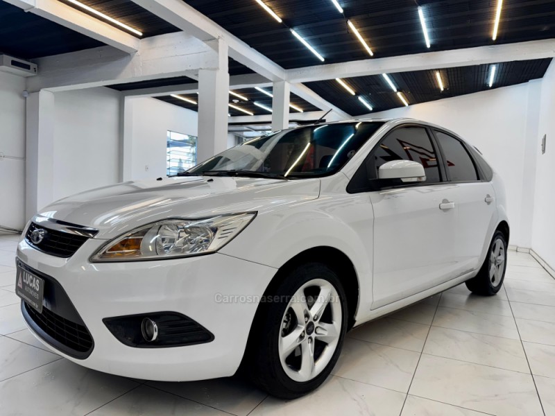 FOCUS 1.6 GLX 16V FLEX 4P MANUAL - 2011 - BOM RETIRO DO SUL
