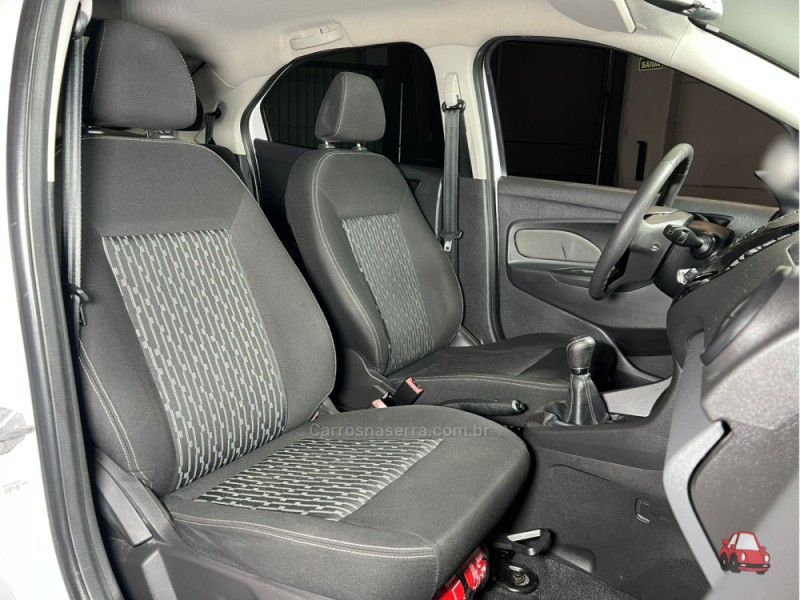 KA 1.5 SE SEDAN 16V FLEX 4P MANUAL - 2015 - CAXIAS DO SUL