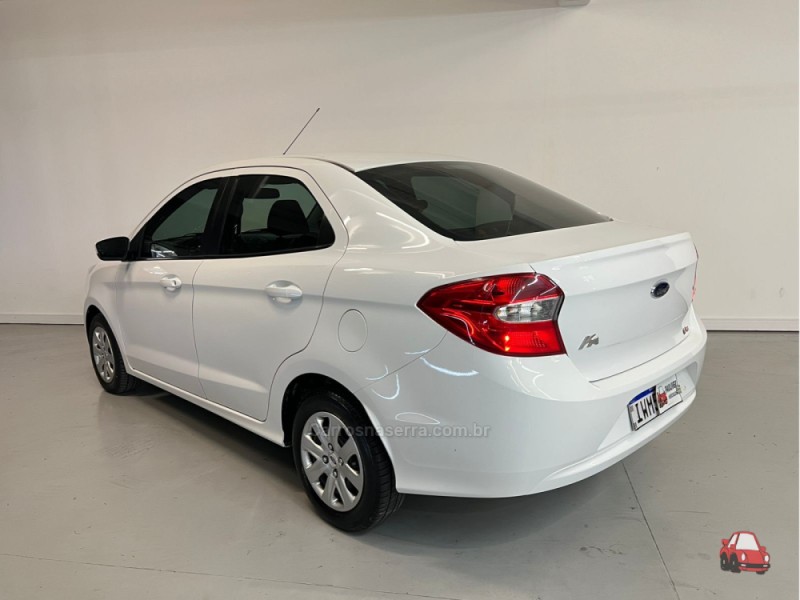 KA 1.5 SE SEDAN 16V FLEX 4P MANUAL - 2015 - CAXIAS DO SUL