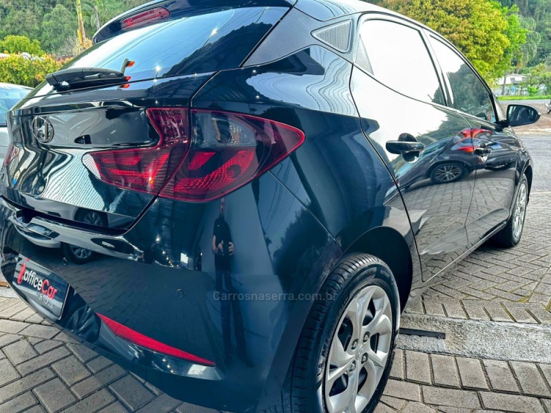 HB20 1.0 VISION 12V FLEX 4P MANUAL - 2022 - TRêS COROAS