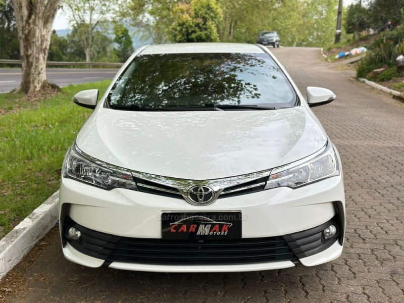 COROLLA 1.8 GLI UPPER 16V FLEX 4P AUTOMÁTICO - 2019 - DOIS IRMãOS