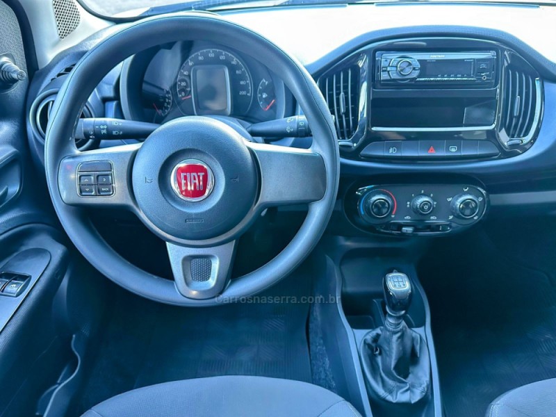 UNO 1.0 EVO ATTRACTIVE 8V FLEX 4P MANUAL - 2016 - TRêS COROAS