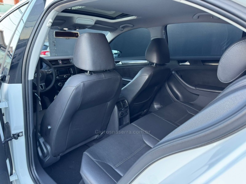 JETTA 2.0 COMFORTLINE FLEX 4P TIPTRONIC - 2014 - ESTâNCIA VELHA