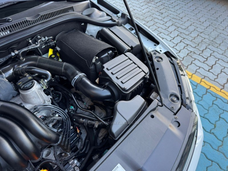 JETTA 2.0 COMFORTLINE FLEX 4P TIPTRONIC - 2014 - ESTâNCIA VELHA