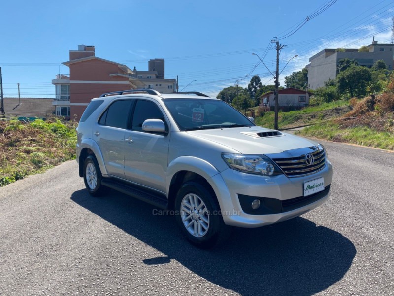 HILUX SW4 3.0 SRV 4X4 7 LUGARES 16V TURBO INTERCOOLER DIESEL 4P AUTOMÁTICO - 2012 - FLORES DA CUNHA