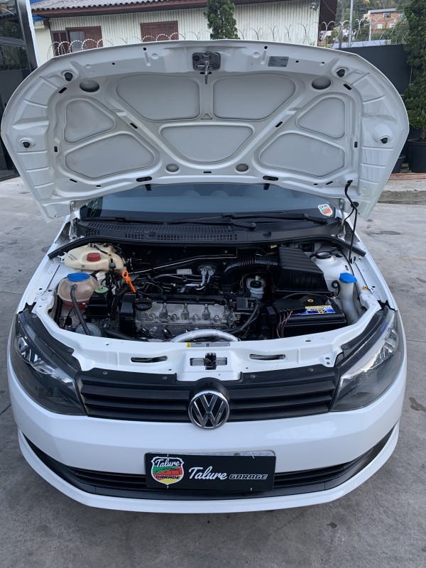 VOYAGE 1.6 MI CITY 8V FLEX 4P MANUAL - 2015 - CAXIAS DO SUL