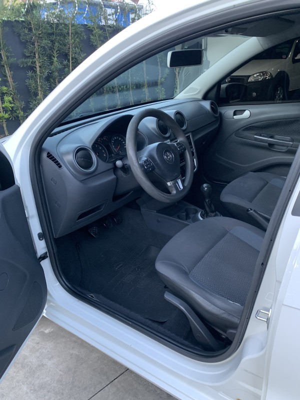 VOYAGE 1.6 MI CITY 8V FLEX 4P MANUAL - 2015 - CAXIAS DO SUL