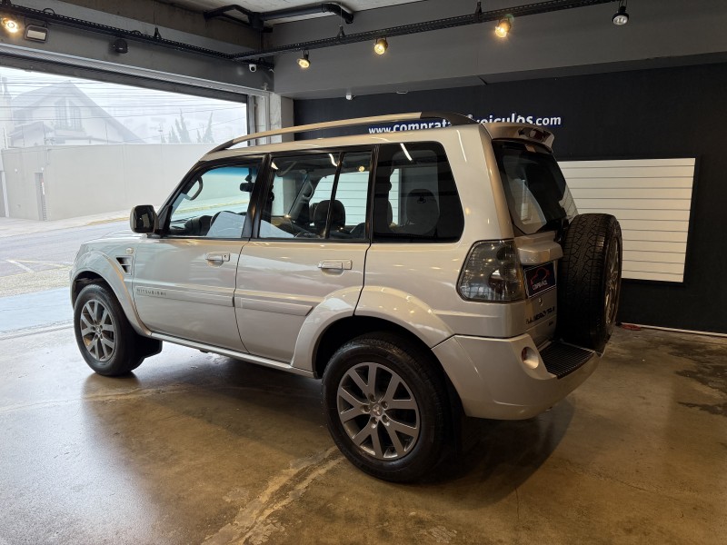 PAJERO TR4 2.0 4X2 16V 140CV FLEX 4P AUTOMÁTICO - 2013 - BENTO GONçALVES