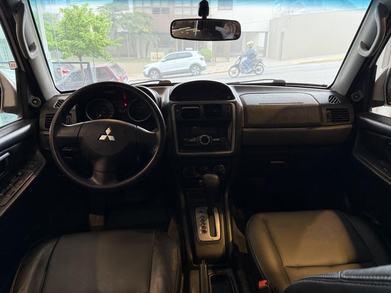 PAJERO TR4 2.0 4X2 16V 140CV FLEX 4P AUTOMÁTICO - 2013 - BENTO GONçALVES
