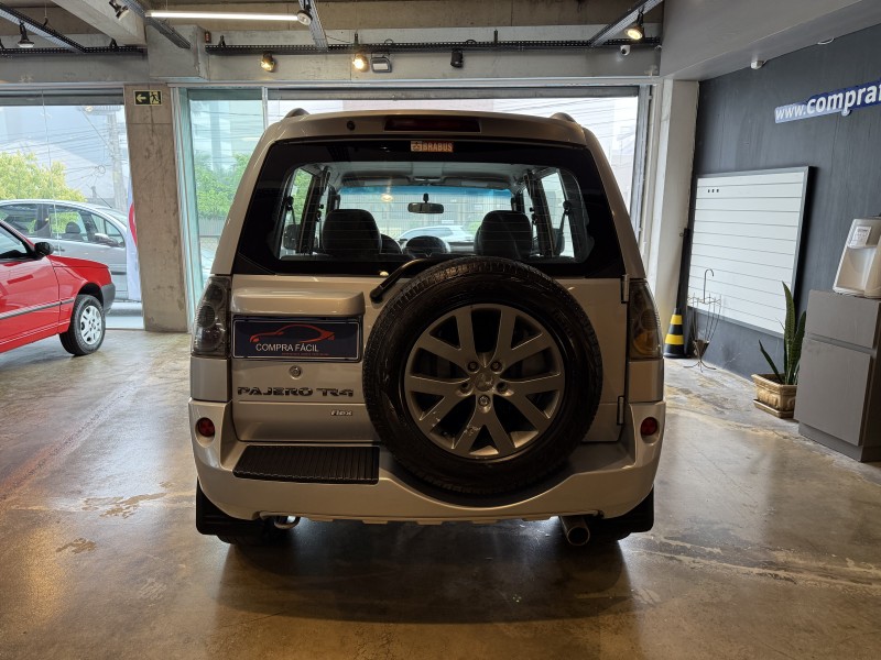 PAJERO TR4 2.0 4X2 16V 140CV FLEX 4P AUTOMÁTICO - 2013 - BENTO GONçALVES