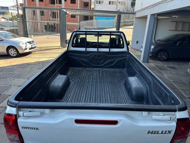 HILUX 2.8 4X4 CS 16V TURBO DIESEL 2P MANUAL - 2017 - GUAPORé