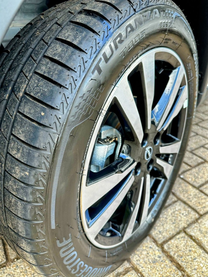 KICKS 1.6 SENSE 16V FLEX 4P AUTOMÁTICO - 2025 - TRêS COROAS