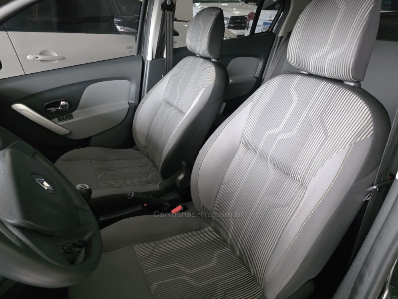 LOGAN 1.6 EXPRESSION 16V FLEX 4P MANUAL - 2018 - CAXIAS DO SUL