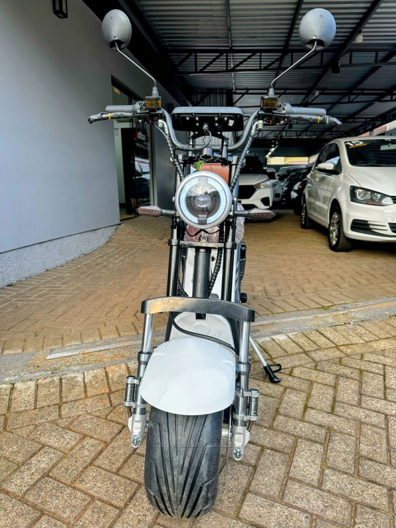 SCOOTER ELÉTRICA  - 2025 - TRêS COROAS