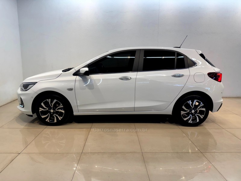 ONIX 1.0 PREMIER 8V TURBO FLEX 4P AUTOMÁTICO - 2024 - CASCA