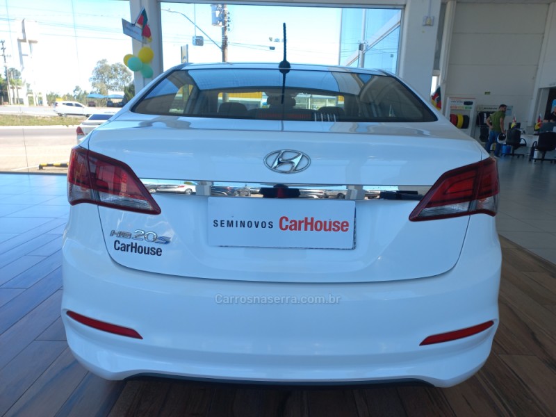 HB20S 1.0 COMFORT 12V FLEX 4P MANUAL - 2019 - TAQUARA