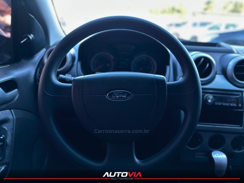 FIESTA 1.6 MPI 8V GASOLINA 4P MANUAL - 2014 - SAPIRANGA