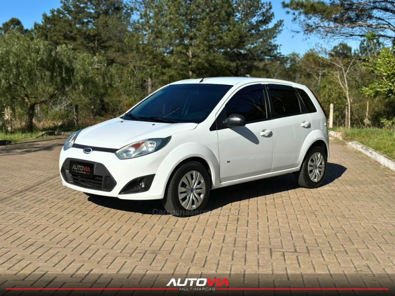FIESTA 1.6 MPI 8V GASOLINA 4P MANUAL - 2014 - SAPIRANGA