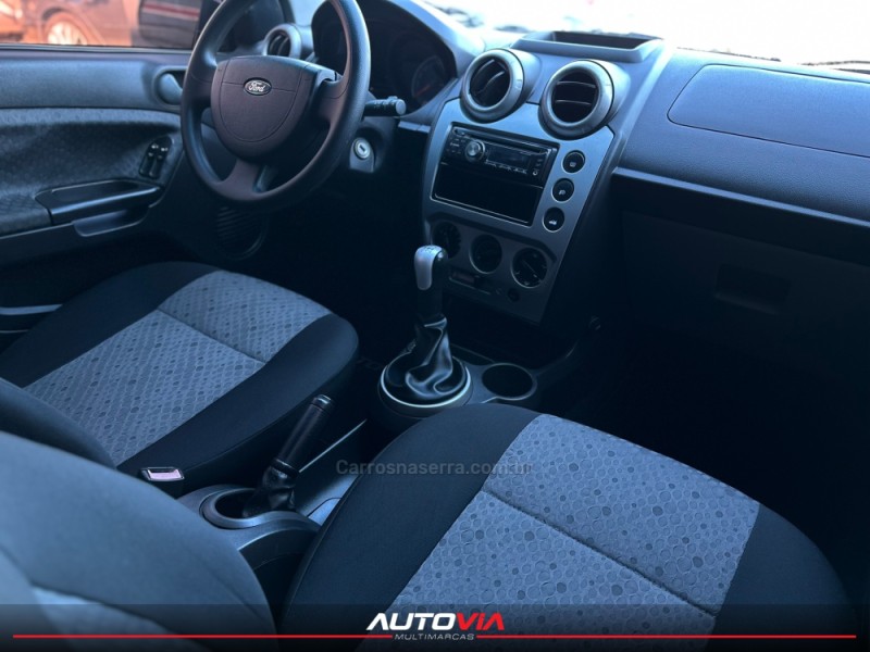 FIESTA 1.6 MPI 8V GASOLINA 4P MANUAL - 2014 - SAPIRANGA