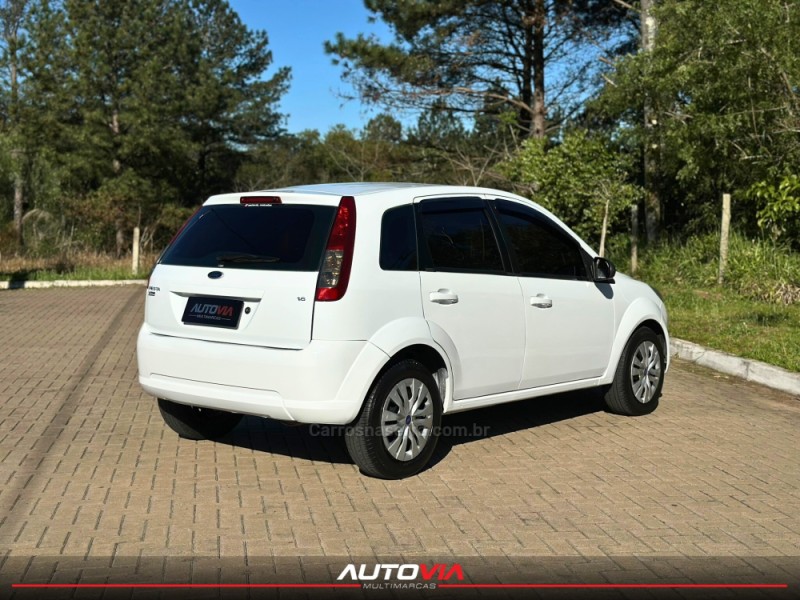 FIESTA 1.6 MPI 8V GASOLINA 4P MANUAL - 2014 - SAPIRANGA