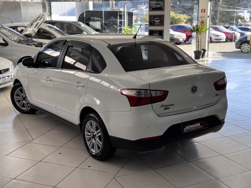 GRAND SIENA 1.4 MPI 8V TETRAFUEL 4P MANUAL - 2015 - CAXIAS DO SUL
