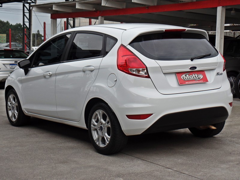FIESTA 1.5 SE HATCH 16V FLEX 4P MANUAL - 2015 - CAXIAS DO SUL