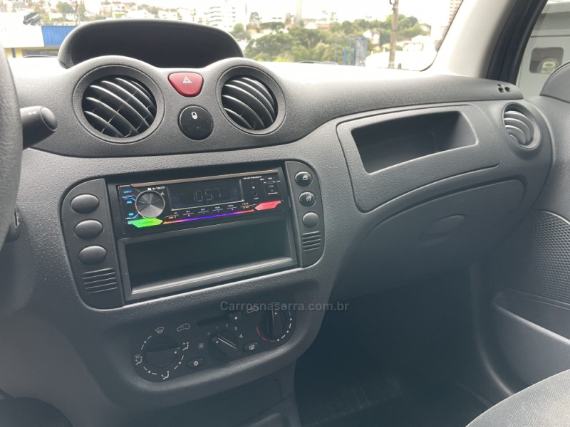 C3 1.4 I GLX 8V GASOLINA 4P MANUAL - 2005 - CAXIAS DO SUL