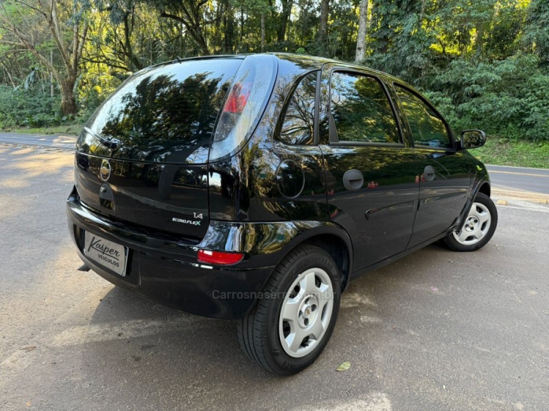 CORSA 1.4 MPFI MAXX 8V FLEX 4P MANUAL - 2012 - DOIS IRMãOS